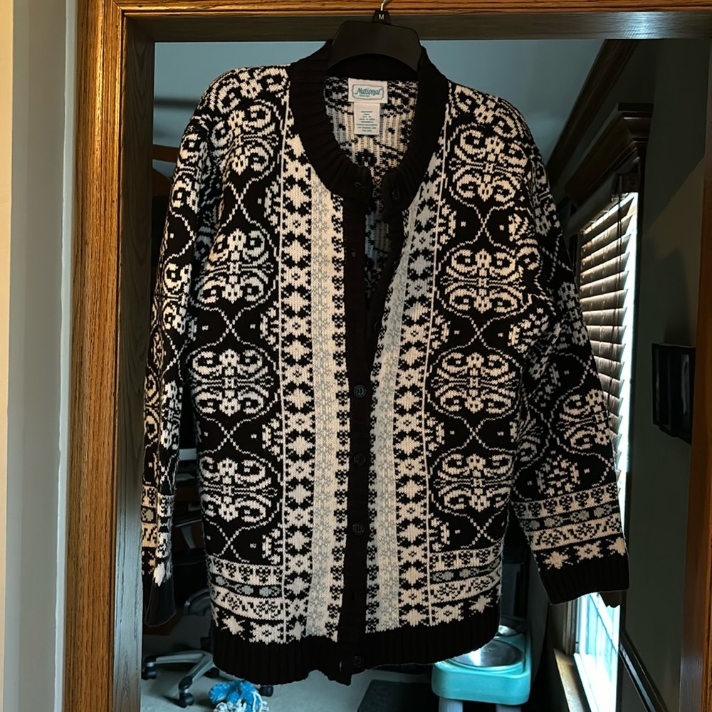 Womens cardigan sweater black and white pattern with light blue accents size 2X
